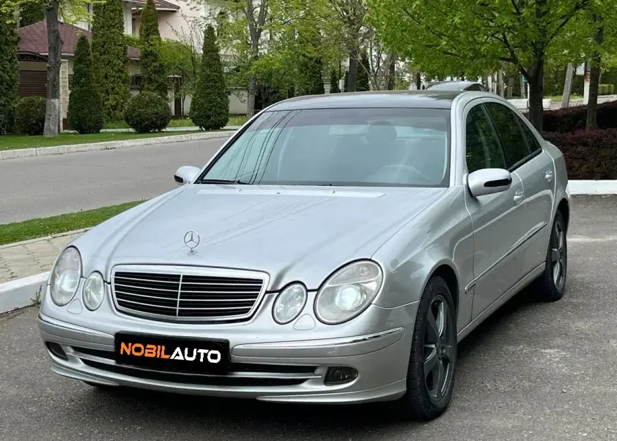 Mercedes W211