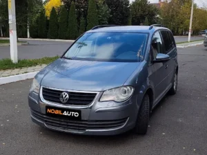 Volkswagen Touran 2010 – NobilAuto