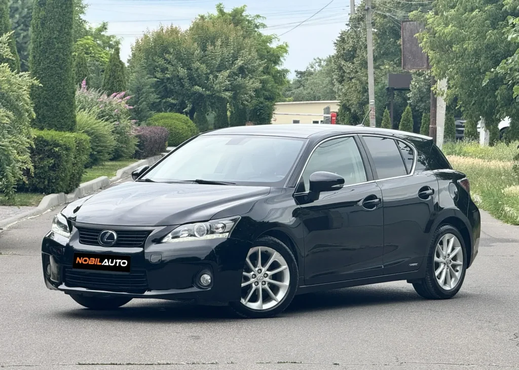 Lexus CT200H