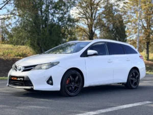 Toyota Auris 2013 – NobilAuto