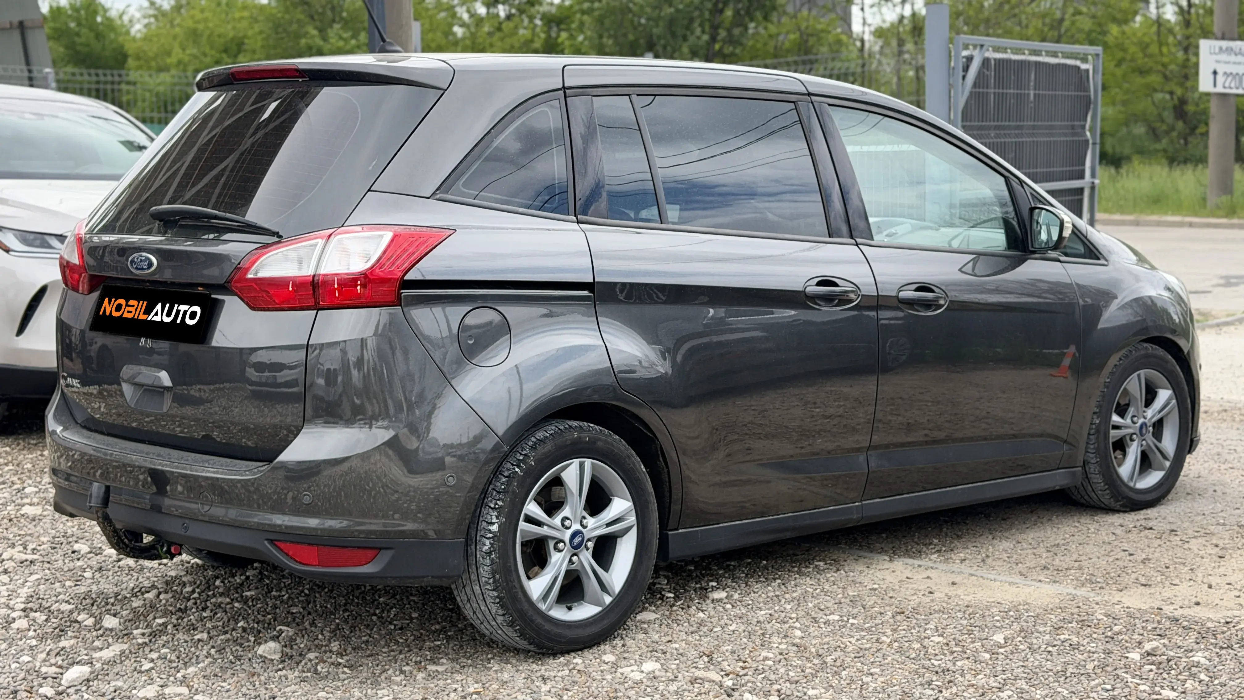 Ford C-max
