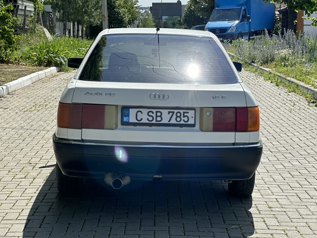 Audi 80