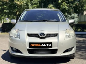 Toyota AURIS Toyota AURIS