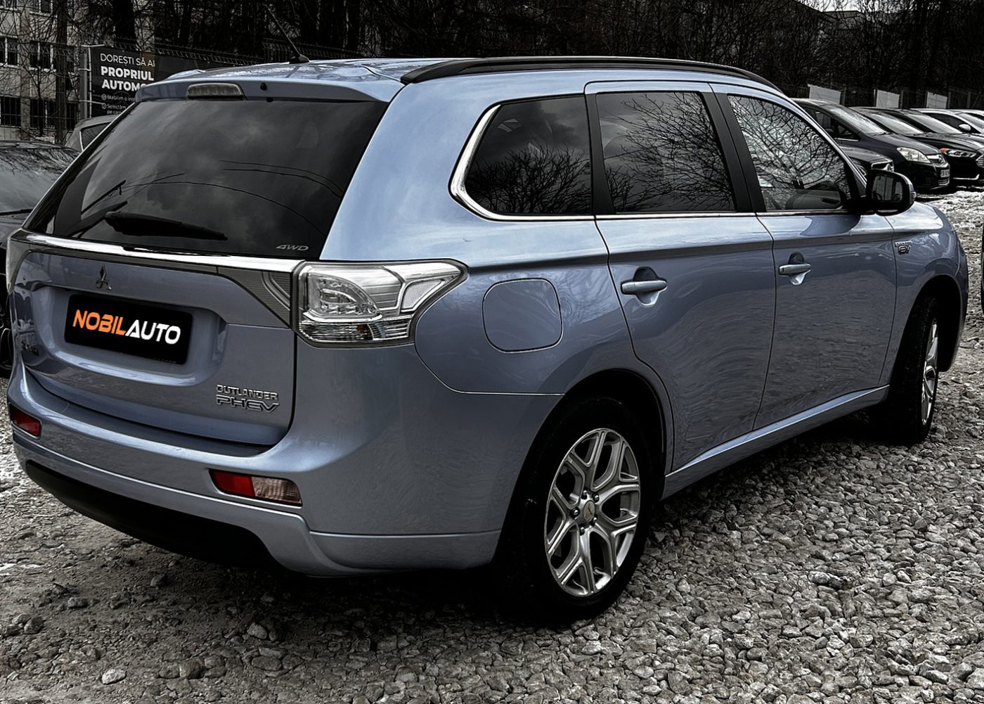 Mitsubishi Outlender