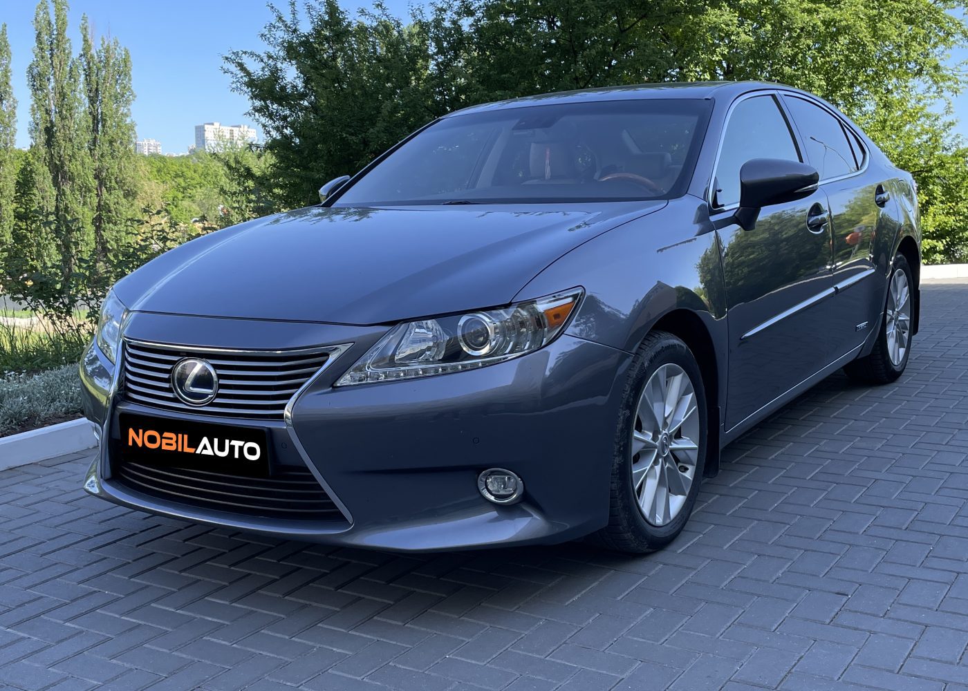 Lexus ES