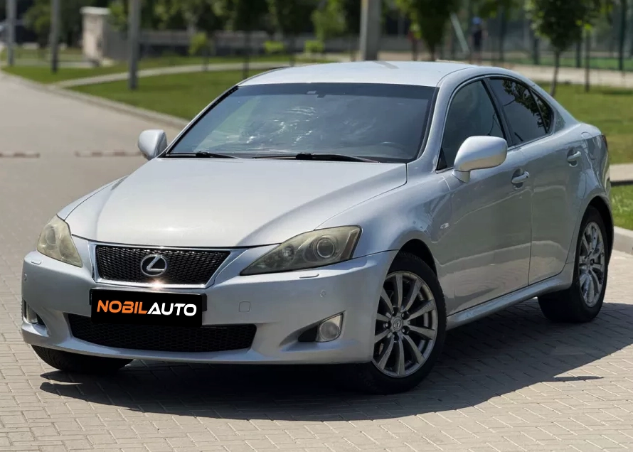 Lexus IS220D