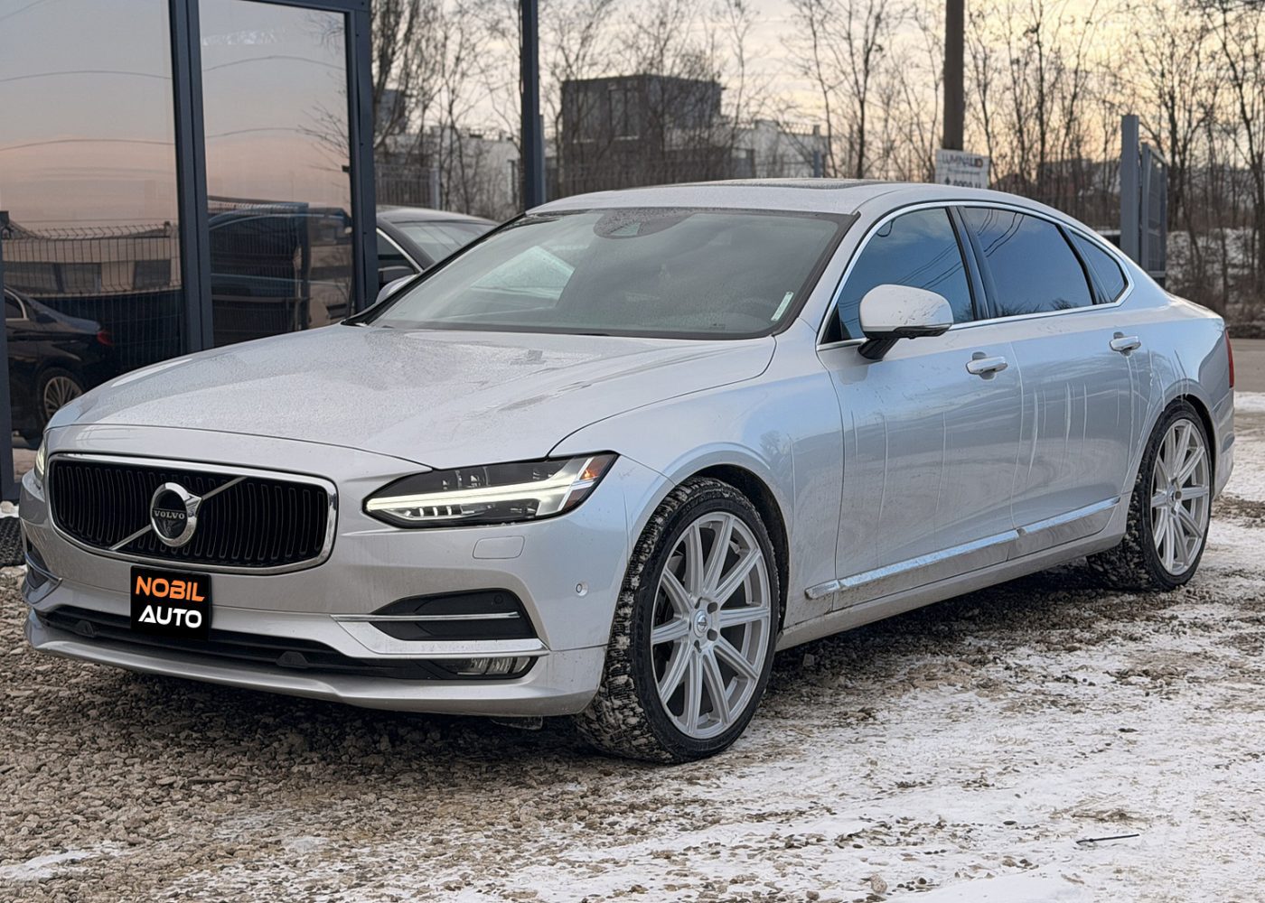 Volvo S90